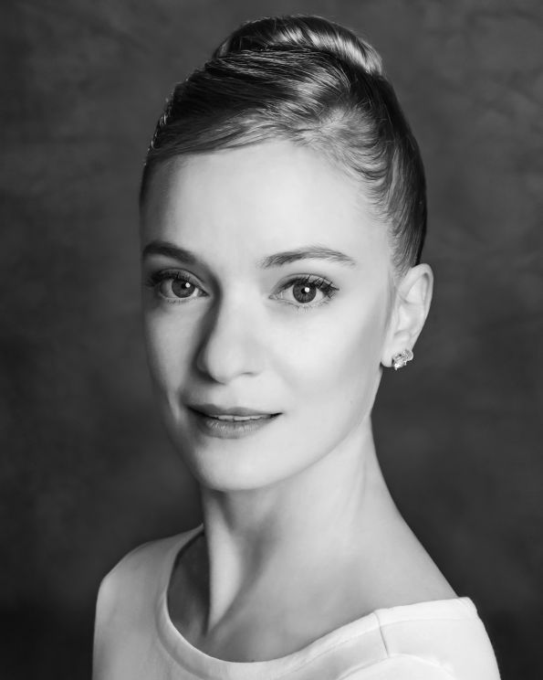 Sasha De Sola