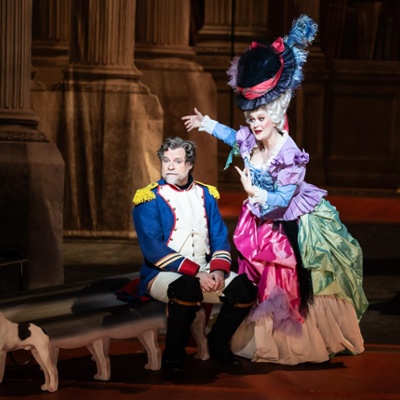 Le Monde: At the Royal Opera of Versailles, La Fille du régiment revives Napoléon spirits