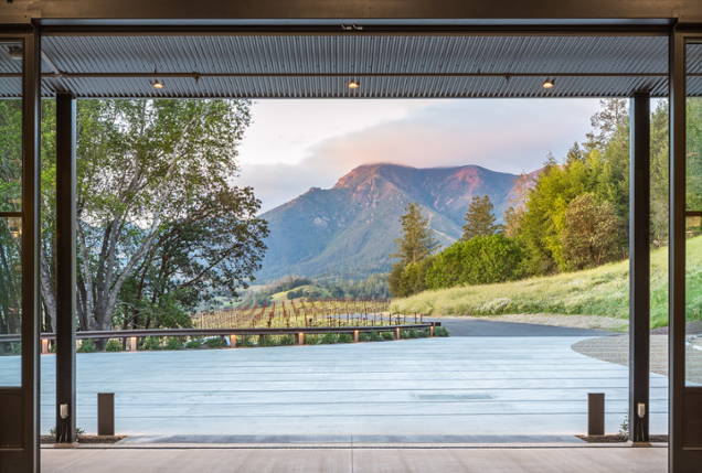 Vintner's Luncheon^at Knights Bridge Winery